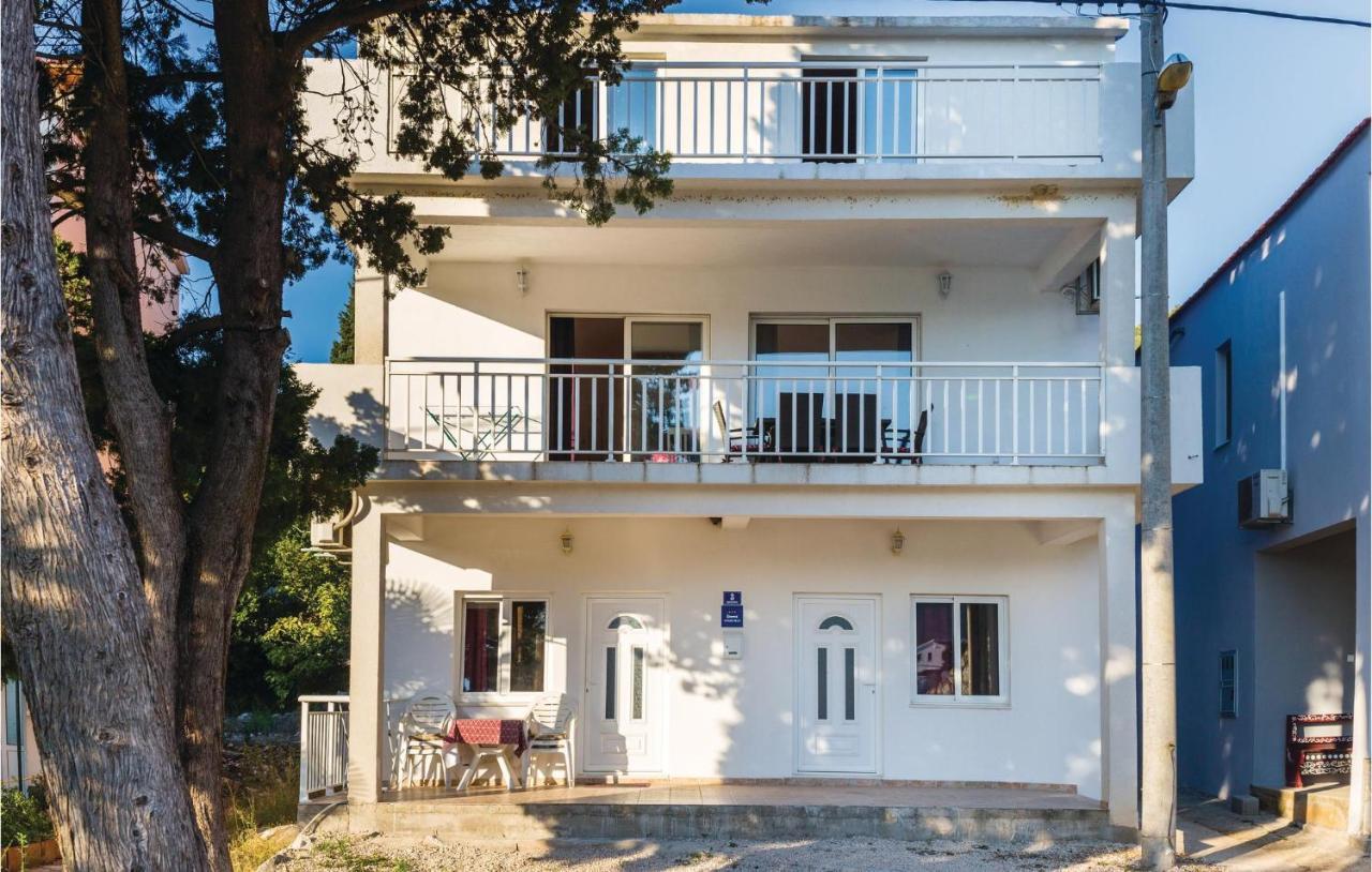 Cozy Apartment In Blace With Wifi Εξωτερικό φωτογραφία