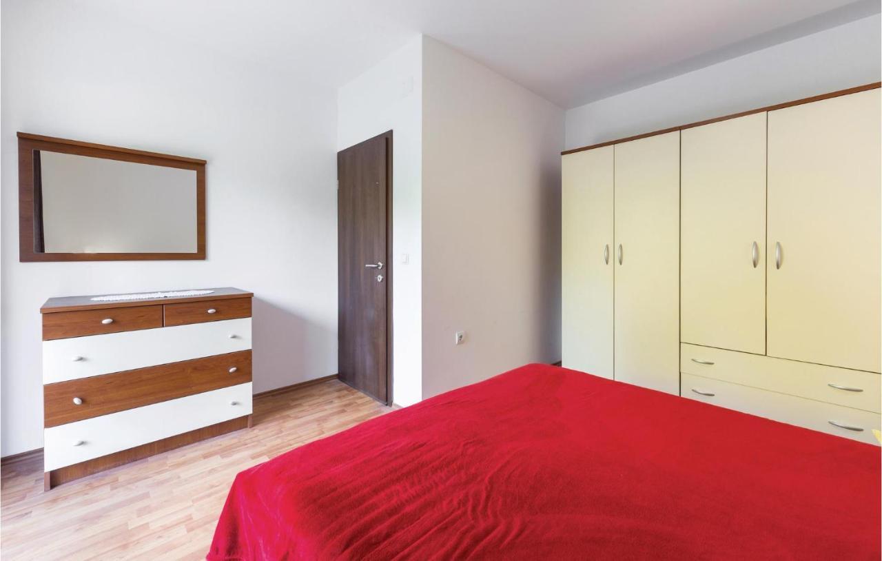 Cozy Apartment In Blace With Wifi Εξωτερικό φωτογραφία