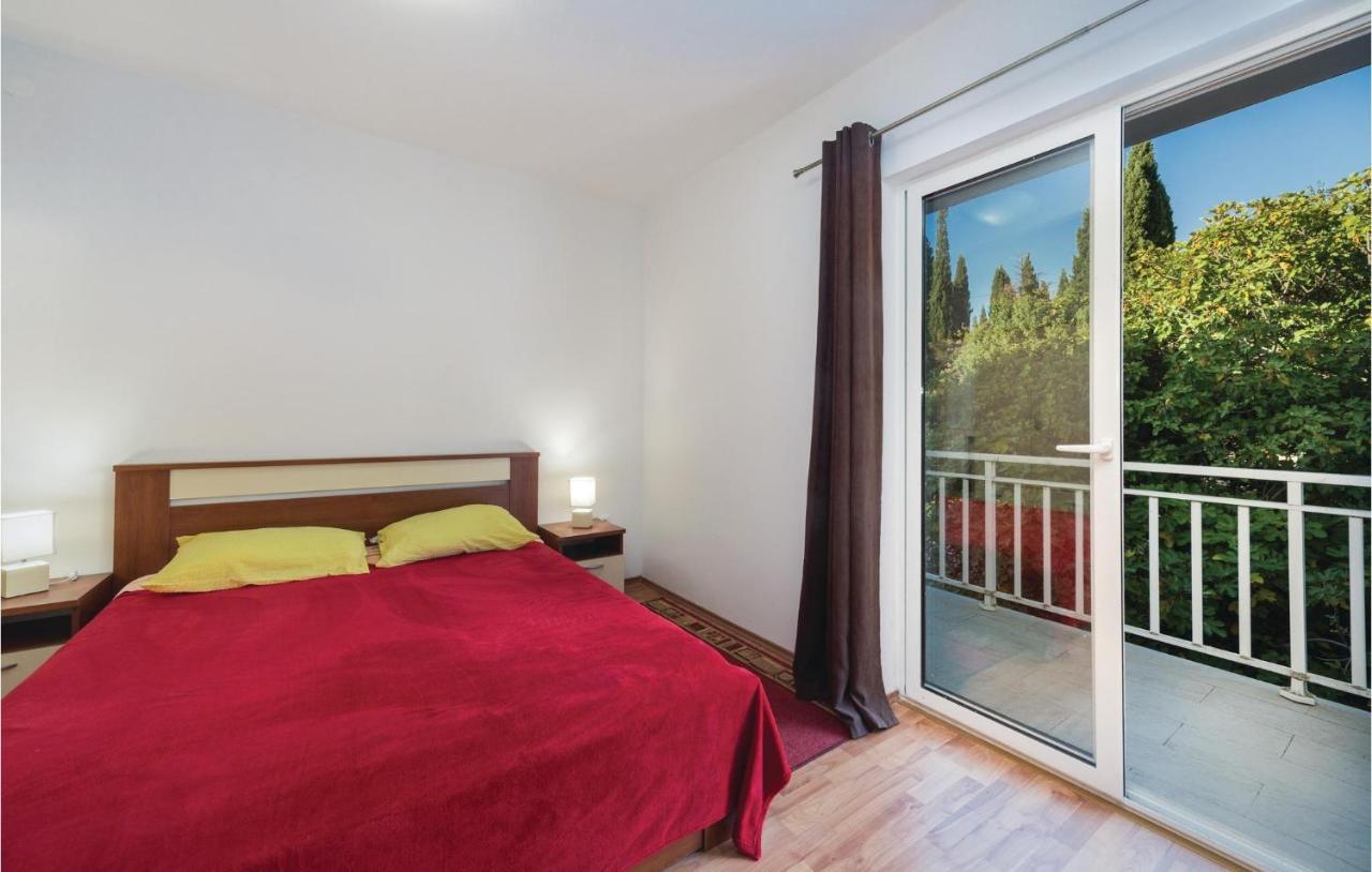 Cozy Apartment In Blace With Wifi Εξωτερικό φωτογραφία
